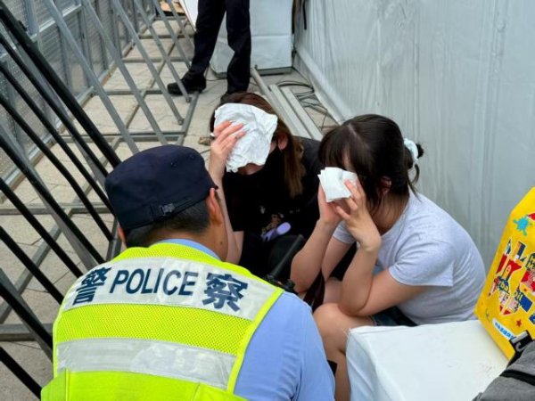 天织股票配资 七千元买“赠票”竟是假证，“时代少年团”演唱会警方严打黄牛